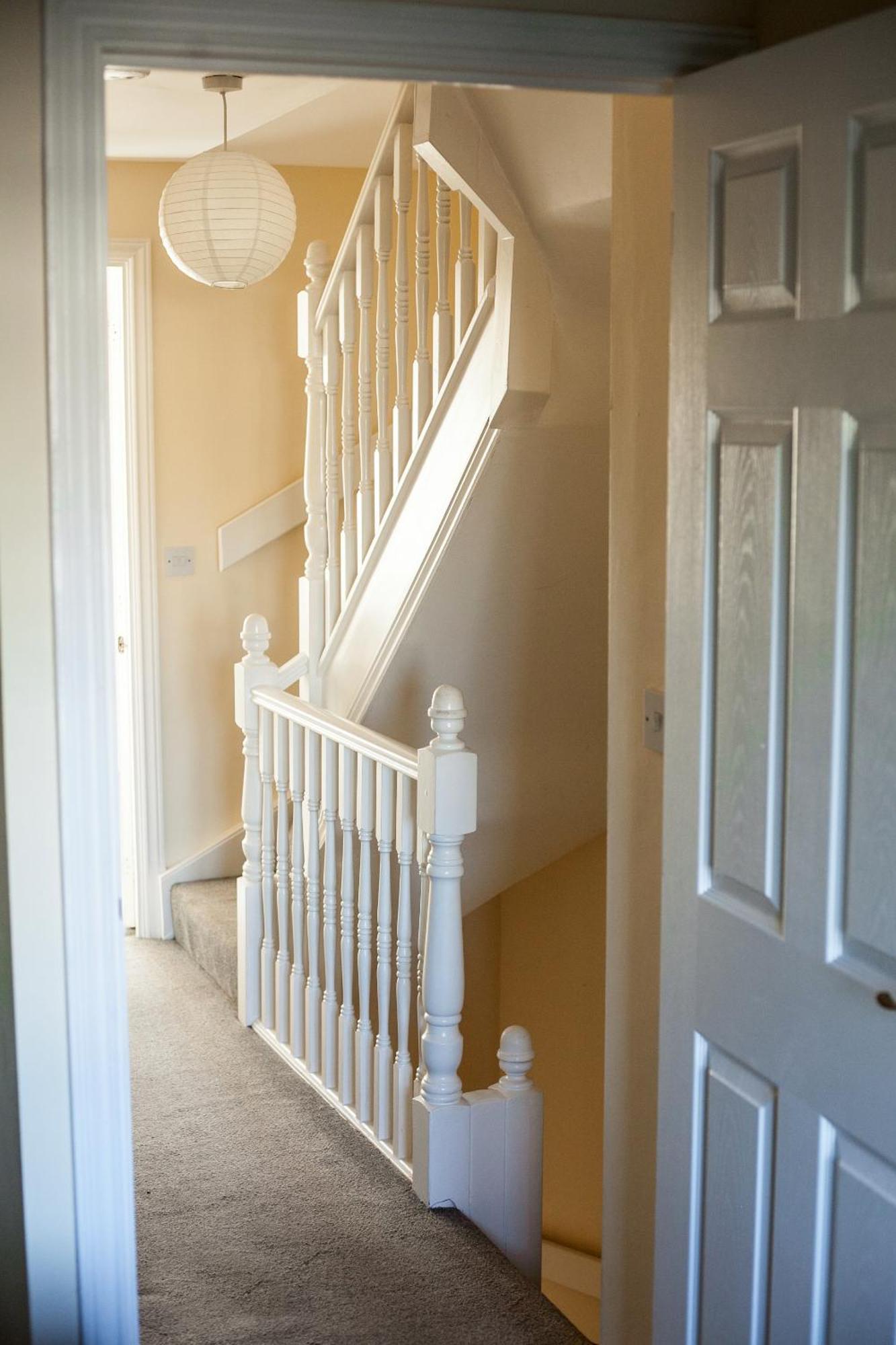 Avril Warwickshire Home Stay Nuneaton Esterno foto